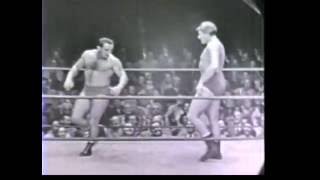 Lord Athol Layton vs Pepe Pasquale 1950s Los Angeles wild professional wrestling beating [upl. by Eadahc]