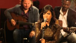 Indila  Tourner dans le vide Live  Paris [upl. by Adnael]